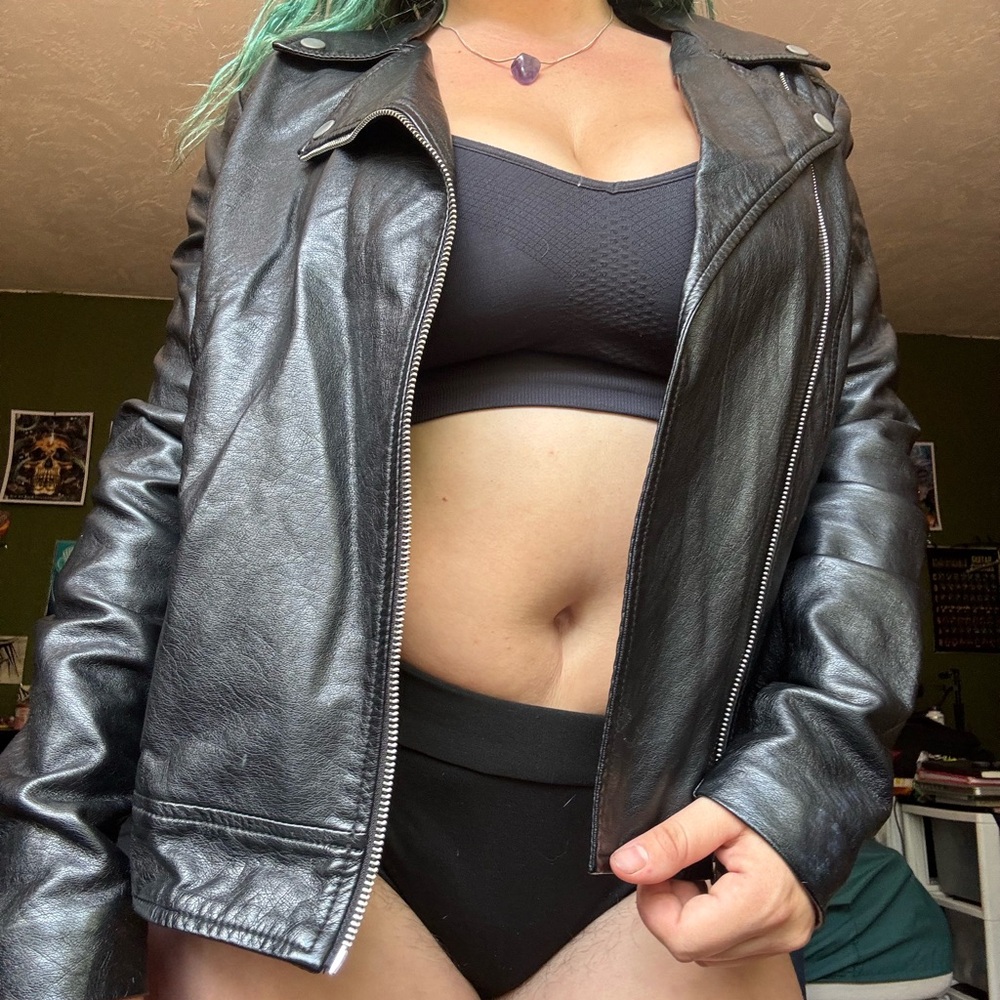 Stylish Black Leather Jacket for Women